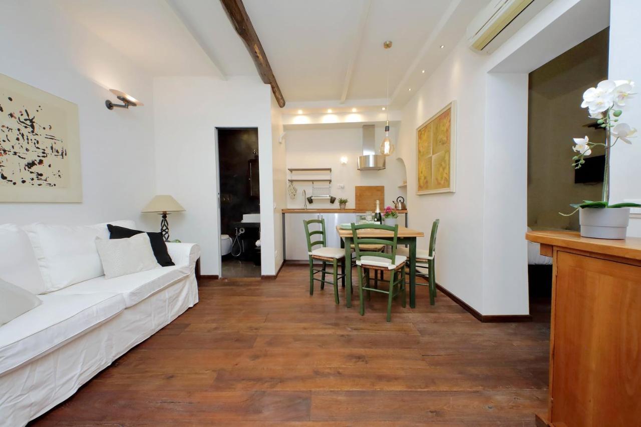 Ych-Pretty Flat Close Pantheon Roma Exterior foto